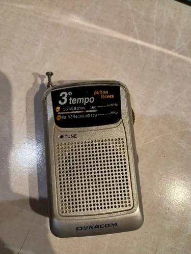 RÁDIO DE BOLSO MILTON NEVES 3° TEMPO FUNCIONANDO