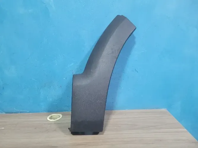 Moldura Esquerda do Parachoque Dianteiro Renault Sandero Stepway 2012 a 2014