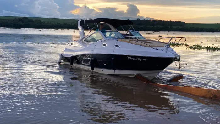 Lancha focker 310 GT 2011 Diesel