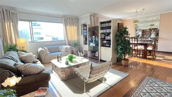 Apartamento à venda com 4 quartos, sendo 1 suíte, no condomínio Maison Côte d' Azur, São P