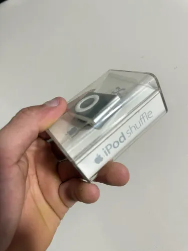 iPod Shuffle 2 impecável nunca utilizado 