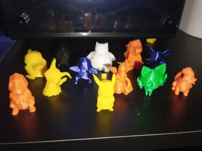 5 Mini bonecos de impressão 3d sortidos - diversos modelos Aprox 3 cm