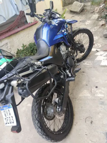 Repasse lander XTZ 250 moto impecável bem conservada 