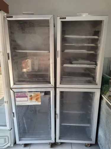 2 Armários de Pães em alumínio 