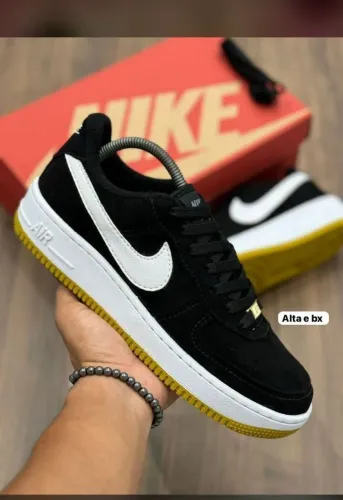 Tênis Air force 1 preto com detalhes branco 