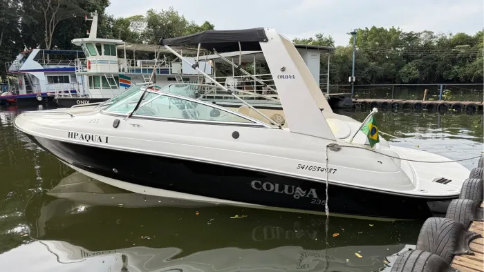 Lancha Colluna 235 ano 2010, 425 hp