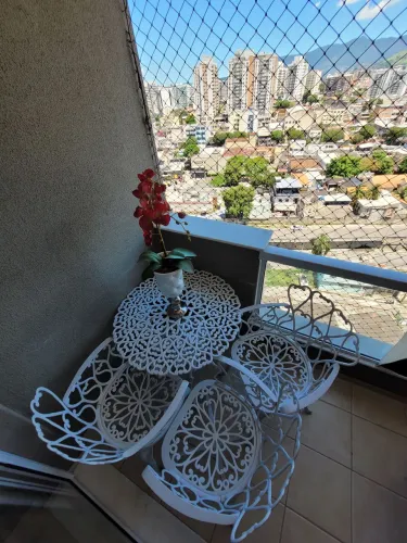 Mesa de jardim conjunto Viena com 3 cadeiras novíssimas