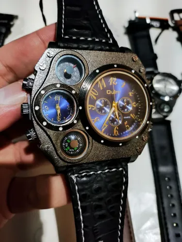 Relógio Masculino Oulm - Design Exclusivo
