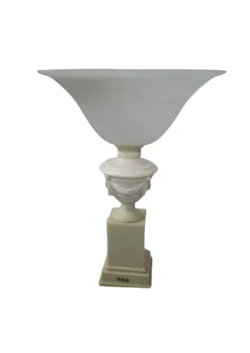 Abajur com cúpula