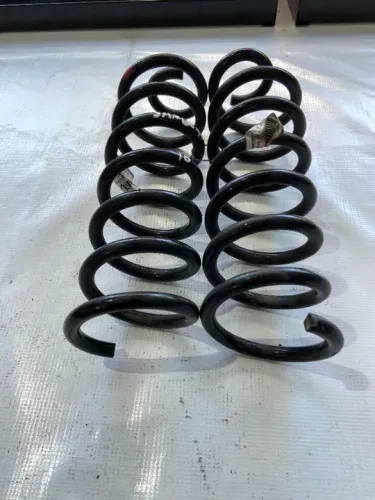 Par de Molas Traseiras Renault Sandero 2015 2016 2017 2018 2019