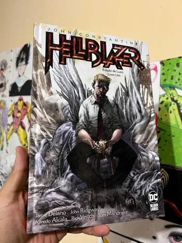 John Constantine Hellblazer Vol. 1 edição de luxo 