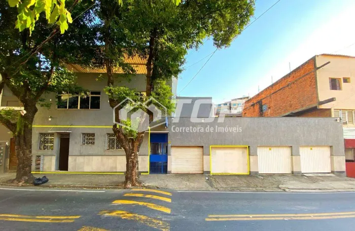 Apartamento Térreo no Centro de Cachoeiro Ideal para Moradia ou Comércio