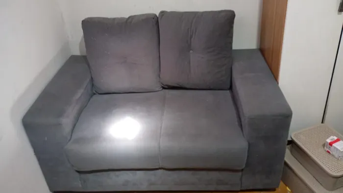 Vendo este sofá ou troco em armário do meu interesse 