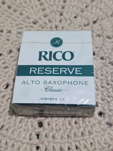 Caixa de palheta de sax alto Rico Reserve