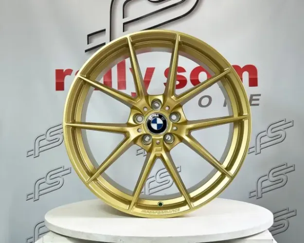  Jogo de Roda Bmw M4 Cs Dourada Brilhante 5x112 - 19x8,5 e 19x9,5 Offset 28 e 40