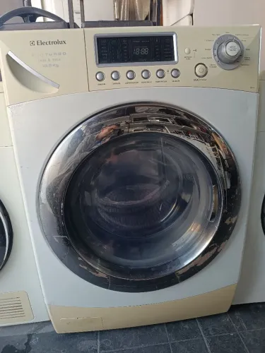 Lavadora e Secadora Electrolux Eco Turbo 10.5kg