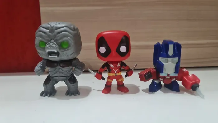 Optimus Primal e Deadpool