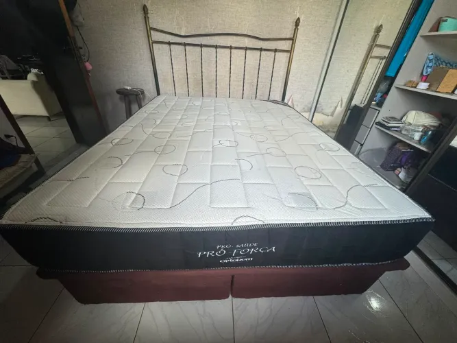 Colchão queen ortobom pró força R$ 1,300 só o colchão aceito cartão faço entrega