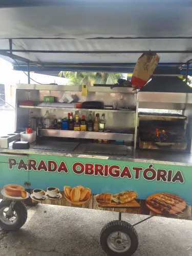 Vendo o ponto de carrinho de churrasco e bebidas