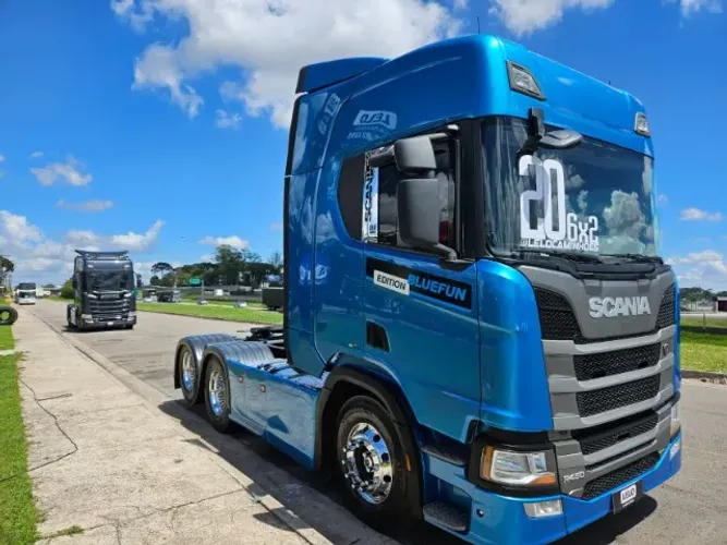 Scania R450 6x2 Ano 2020 Edição especial Blue Fan Carenagem Rodas de alumínio externas