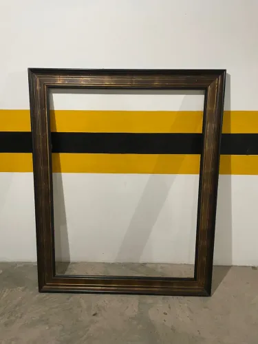 Moldura de madeira para quadro ou espelho