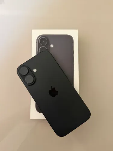 iPhone 16