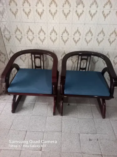 Cadeiras de madeira  para varanda 