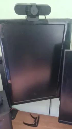 Monitor com suporte