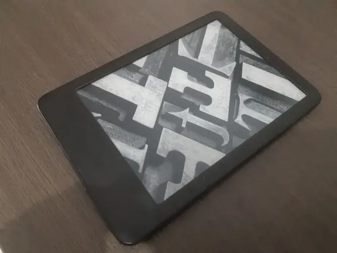 Kindle 2024 (Geração 11) - 16 GB, Ótimo Estado