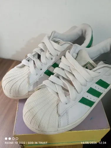 Adidas Super Star Infantil número 29 / 30