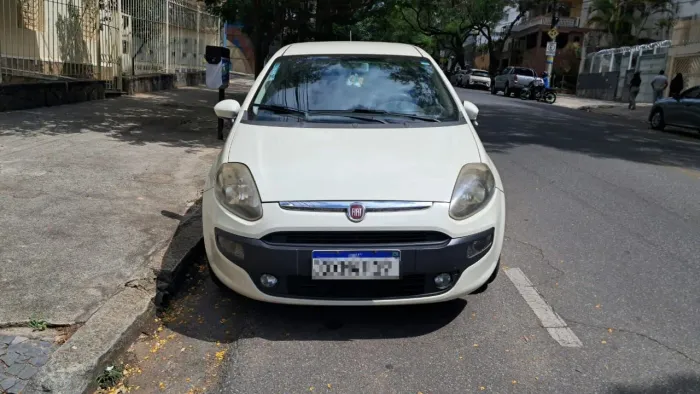 Fiat Punto Attractive Italia 1.4 F.flex 8V 5P 2014