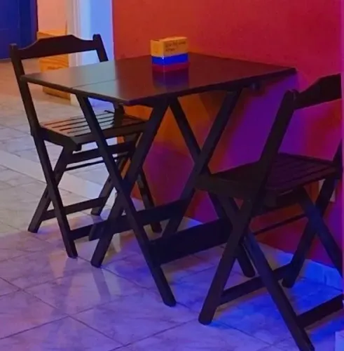 Conjunto mesa dobravel + 2 cadeiras