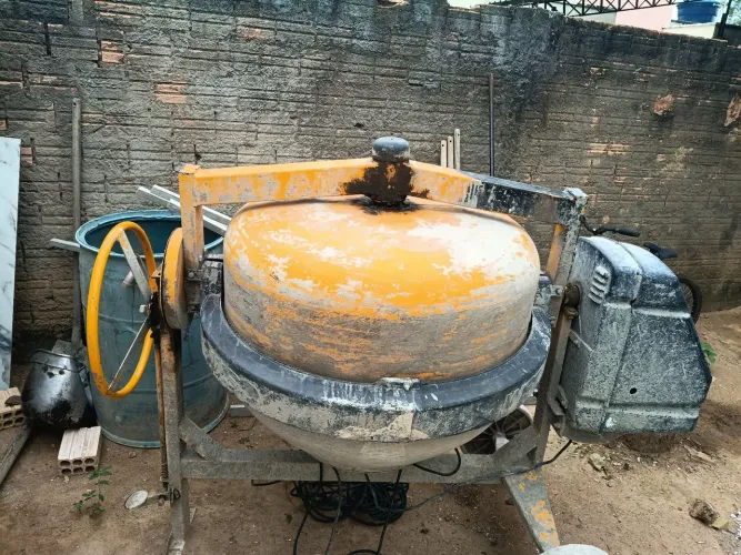 Betoneira csm 400 litros