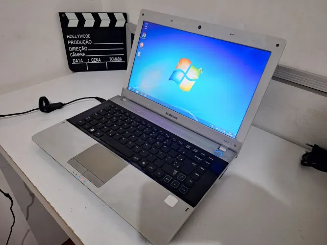 Notebook Samsung RV415 funcionando