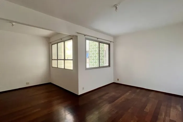 Apartamento à Venda - Vila Paris, 4 Quartos, 160 m2