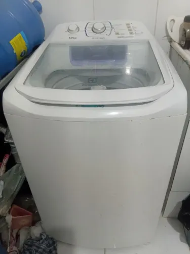 Vendo máquina de lavar Electrolux 12km