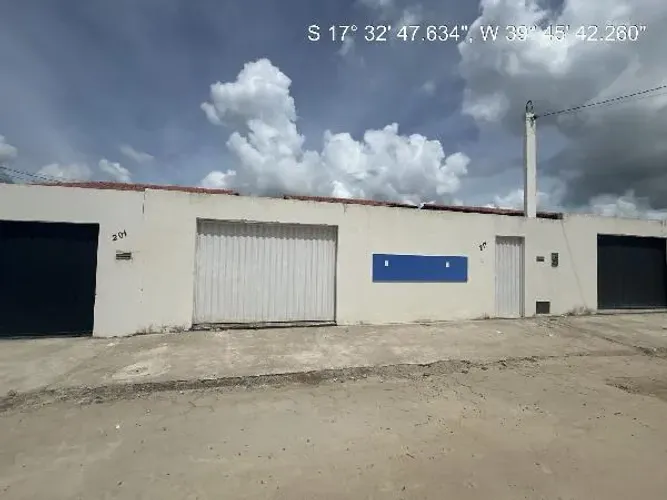 Imóvel com localização privilegiada Casa no Jardim Caraipe, Teixeira de Freitas - BA, Nº