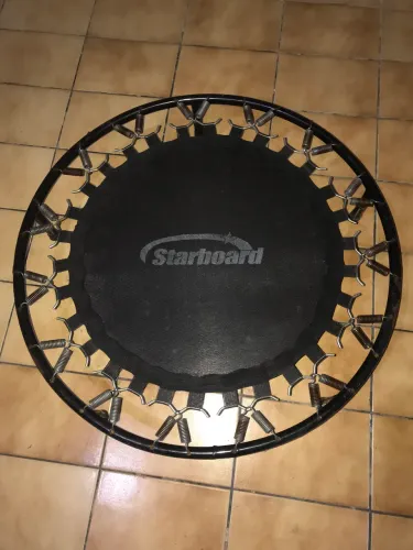Mini trampolim / cama elástica da marca Starboard,