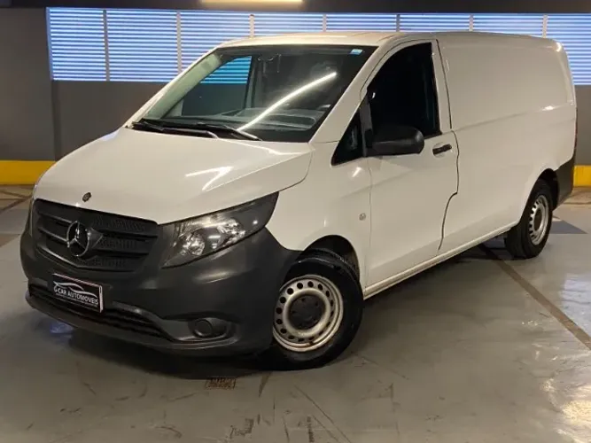 Mercedes-Benz Vito 111 CDI Furgão 1.6 TB Diesel 4P MEC 2016