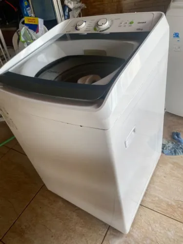 Vende-se máquina de lavar roupas 12k da consul