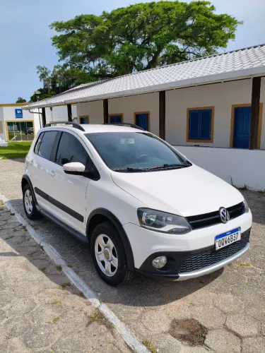 Volkswagen Crossfox I Motion 1.6 MI T. Flex 8V 5P 2014