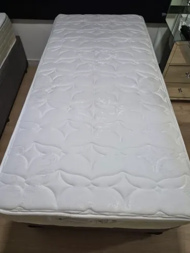 Cama bau box com colchão solteiro