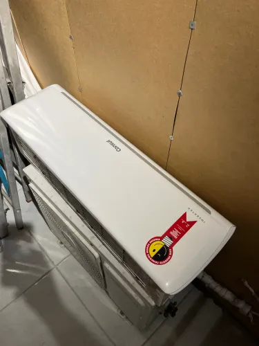 Ar condicionado cônsul 9000 Btus inverter. (Placa queimada)