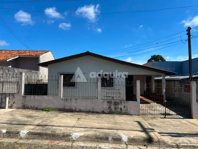 Casa em otima localização no Nova Rússia