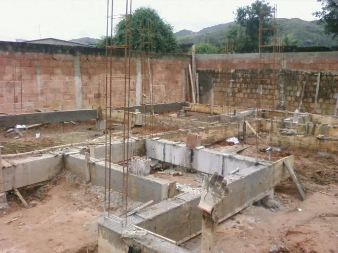 ? Terreno com RGI + Fundação Pronta | Aceito Permuta!