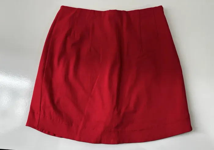 saia-short vermelha tamanho 14