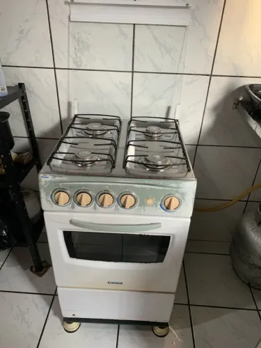 Fogão Usado e Bastante Conservado