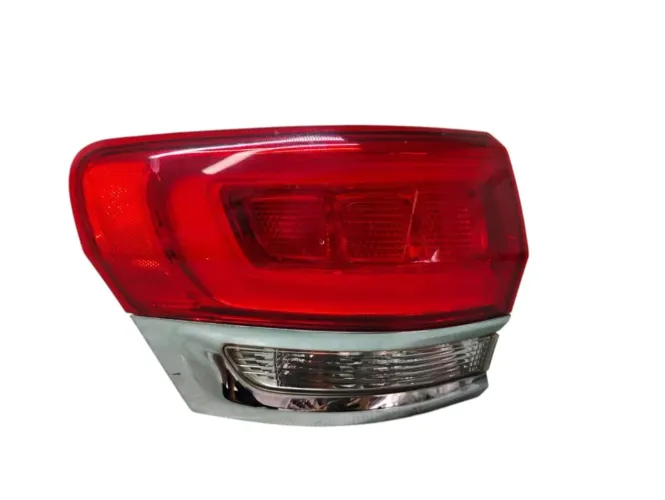 Lanterna Traseira Esquerda Grand Cherokee 2014