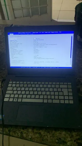Vende - se esse notebook