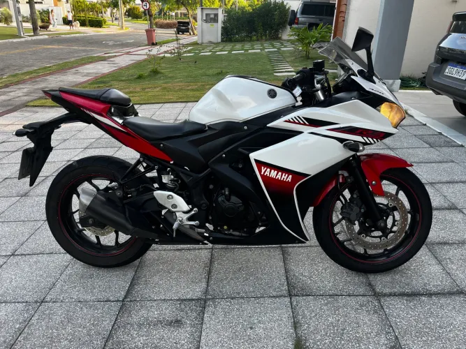 Yamaha R3 - apenas venda